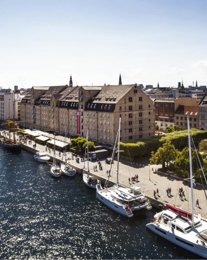 Hotel in the heart of Copenhagen facing the water | Enjoy here